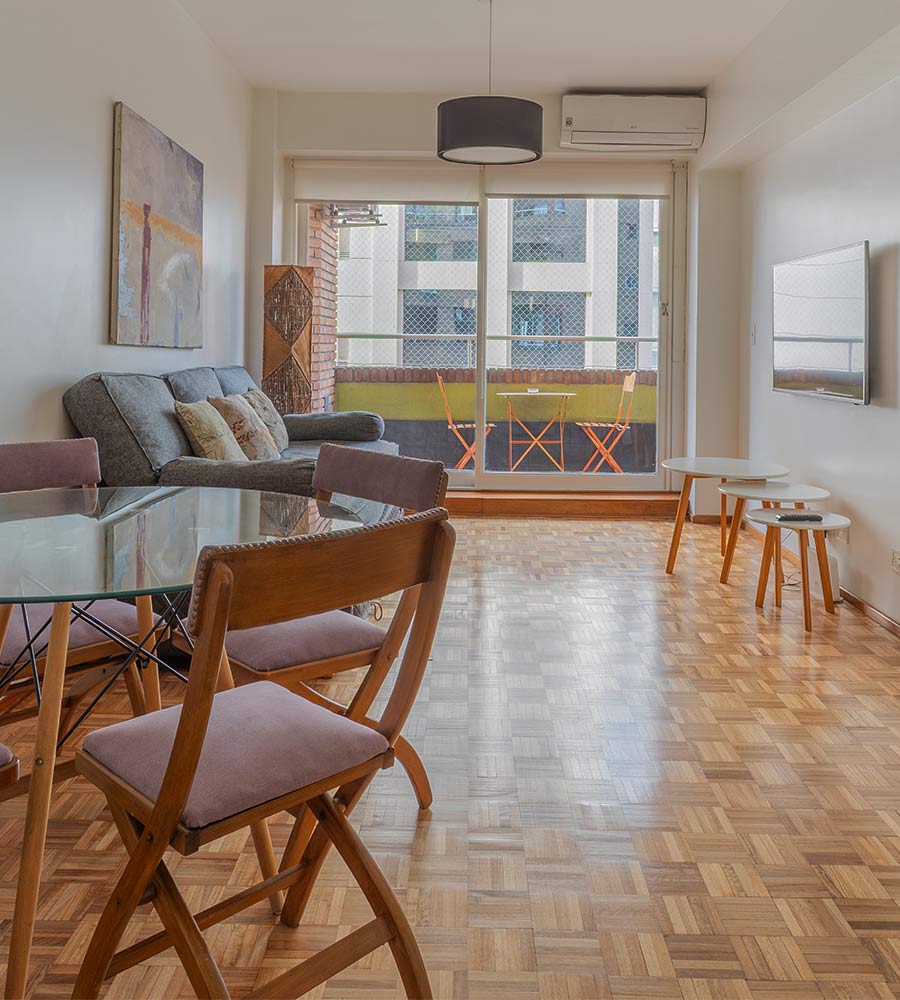 Dormitorio del departamento temporario en Belgrano, cerca de FLENI